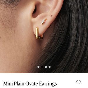 Missoma rectangle Huggies